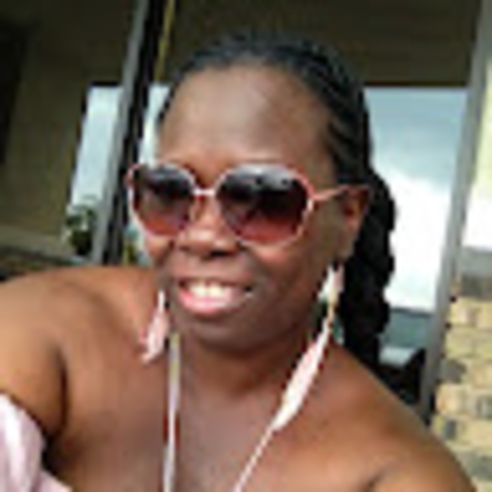 Meet your Posher, Latonja